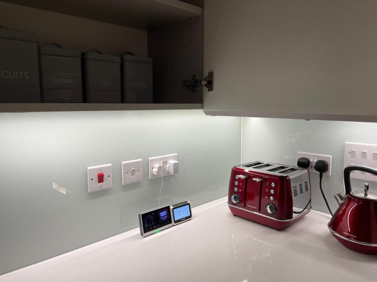 Modern & Spacious Penthouse In North London 아파트 외부 사진