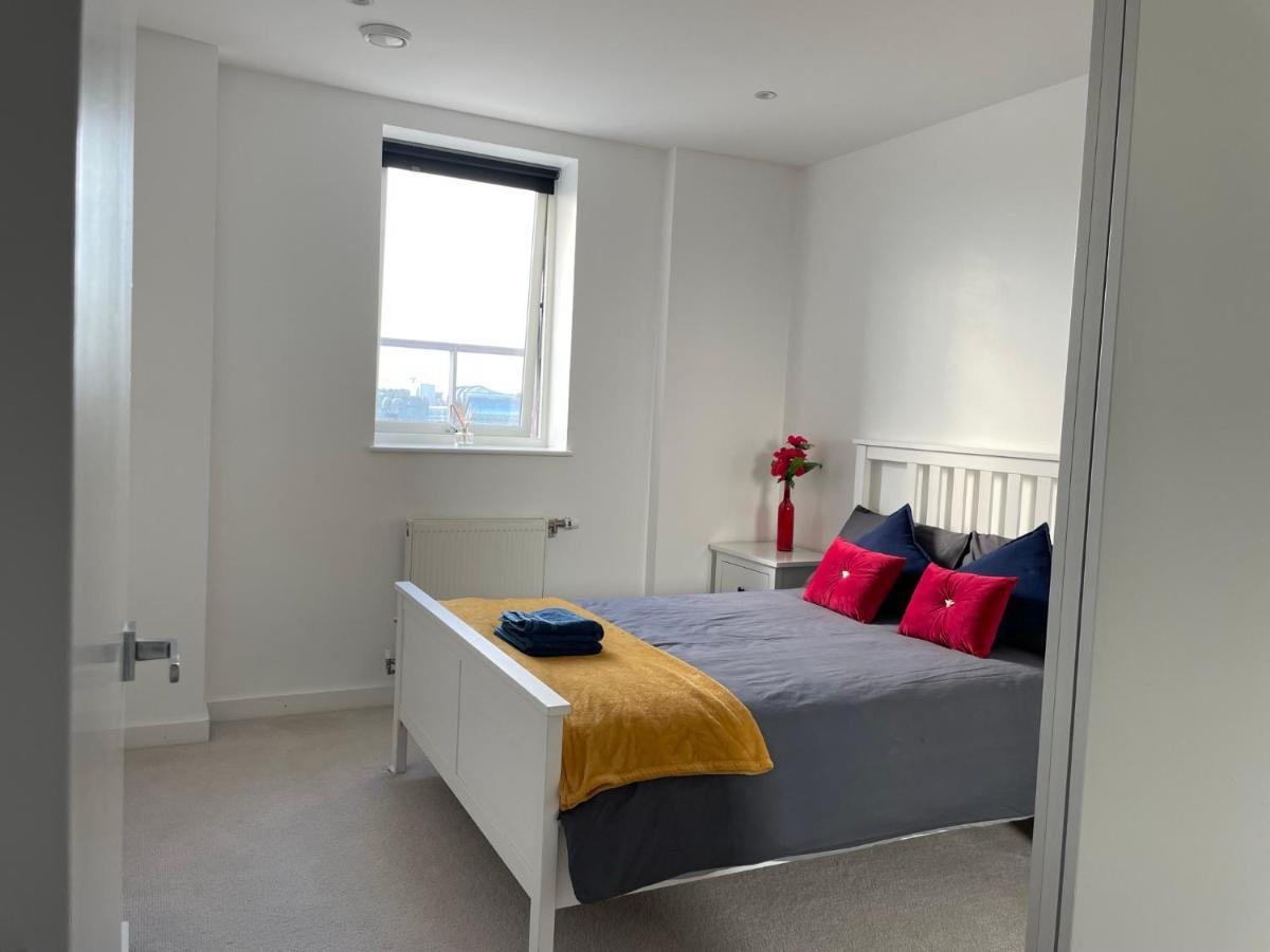Modern & Spacious Penthouse In North London 아파트 외부 사진