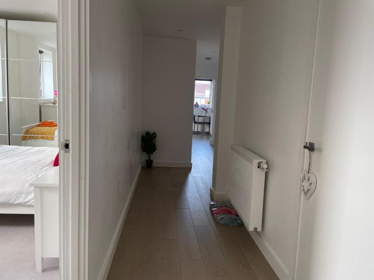 Modern & Spacious Penthouse In North London 아파트 외부 사진