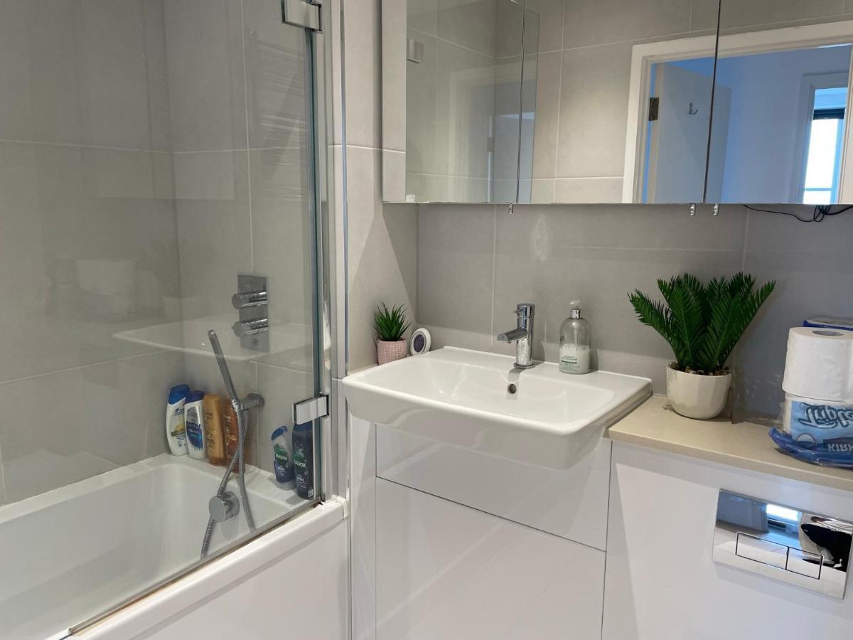 Modern & Spacious Penthouse In North London 아파트 외부 사진